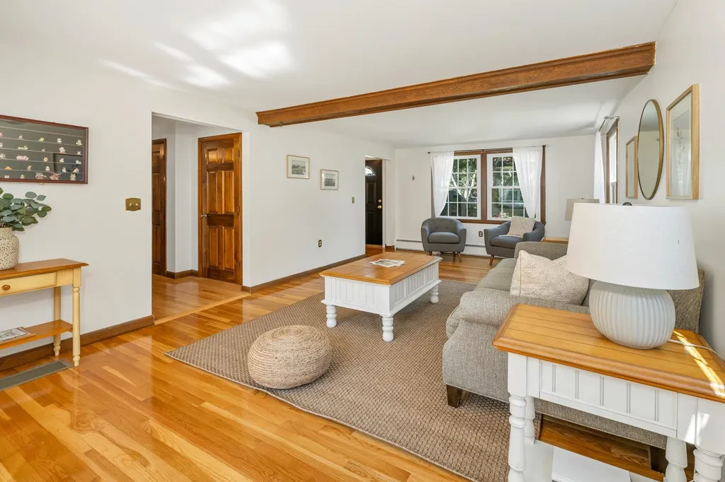 27 Massachusetts Drive Nashua NH 03060