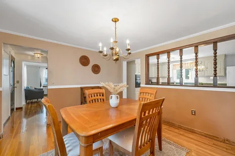 27 Massachusetts Drive Nashua NH 03060
