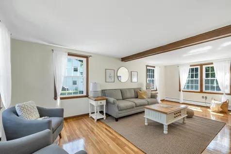 27 Massachusetts Drive Nashua NH 03060