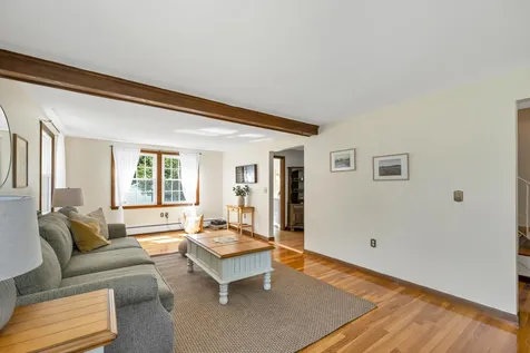 27 Massachusetts Drive Nashua NH 03060