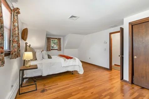 27 Massachusetts Drive Nashua NH 03060