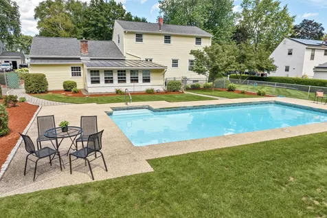 27 Massachusetts Drive Nashua NH 03060
