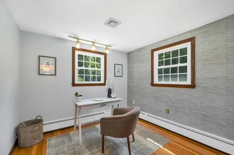 27 Massachusetts Drive Nashua NH 03060