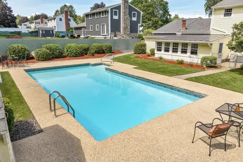 27 Massachusetts Drive Nashua NH 03060