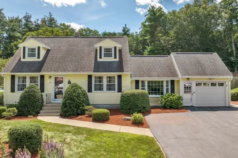 27 Massachusetts Drive Nashua NH 03060