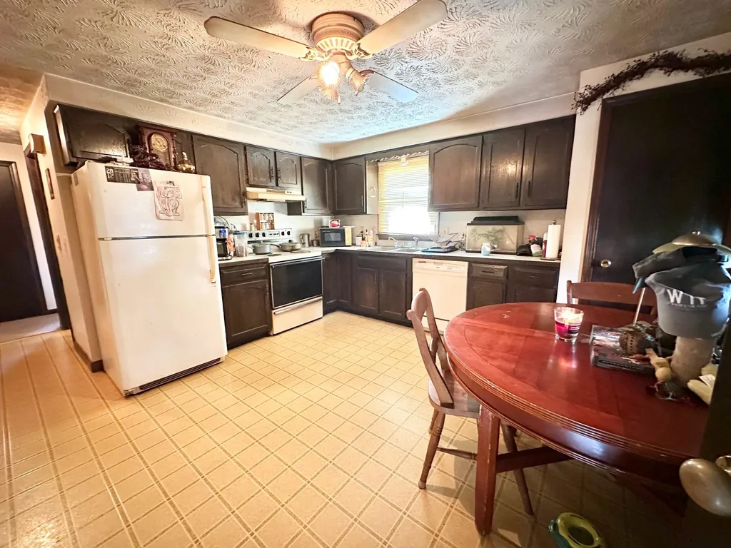 266 Blucher Street Manchester NH 03102