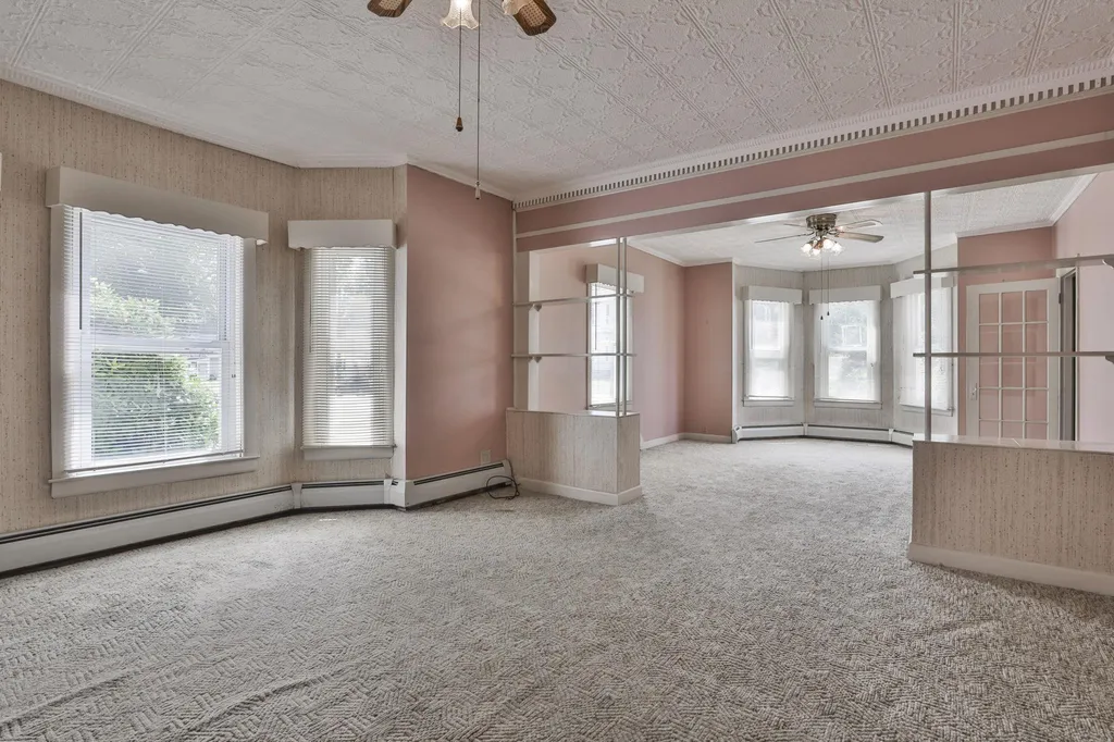 59 Amherst Street Nashua NH 03064