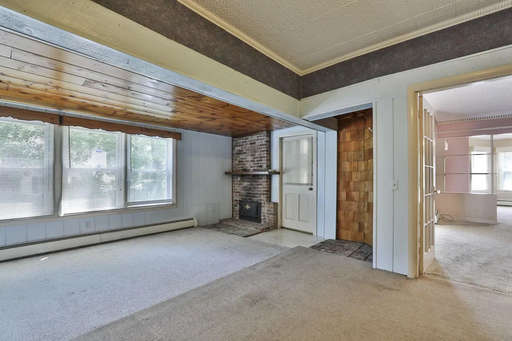 59 Amherst Street Nashua NH 03064