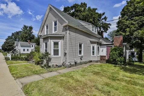 59 Amherst Street Nashua NH 03064