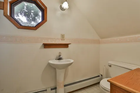 59 Amherst Street Nashua NH 03064