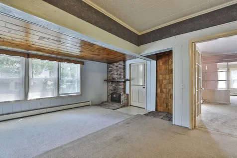 59 Amherst Street Nashua NH 03064