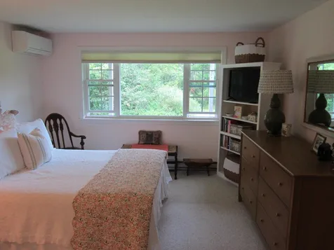 112 Hilltop Place New London NH 03257