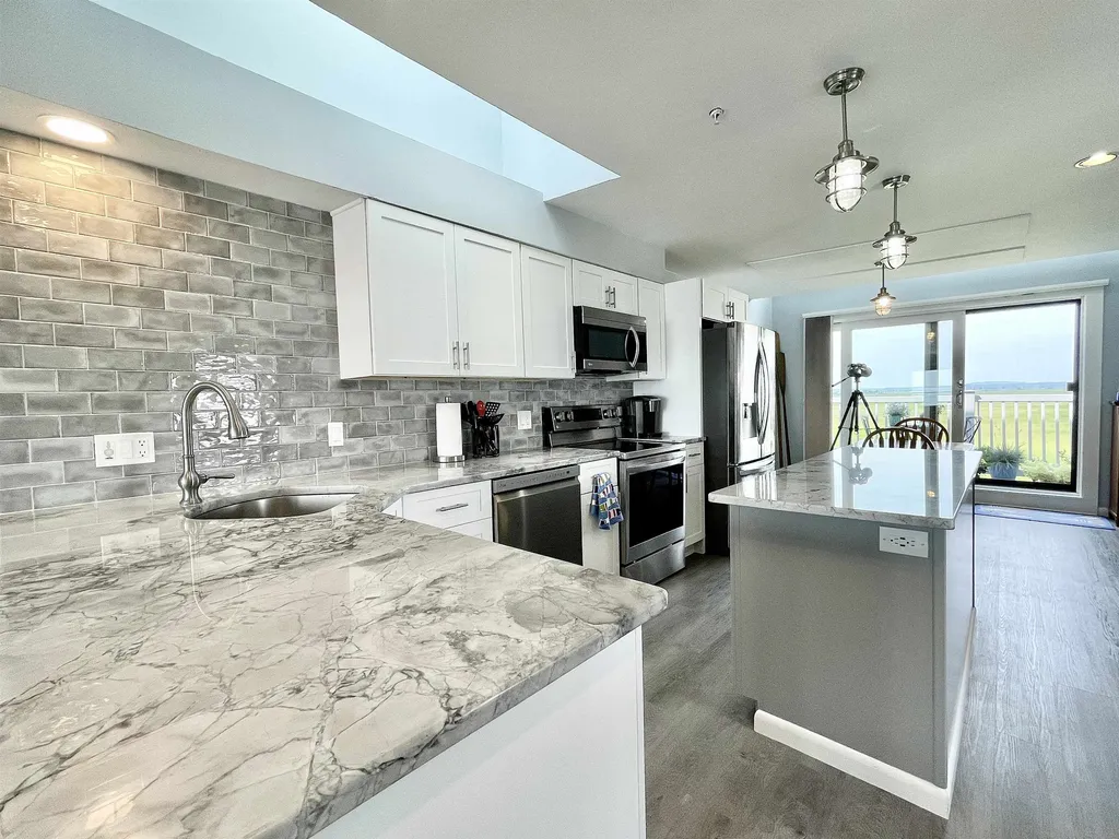 561 Ocean Boulevard Hampton NH 03842