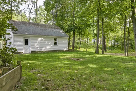 41 Pine Street Wolfeboro NH 03894
