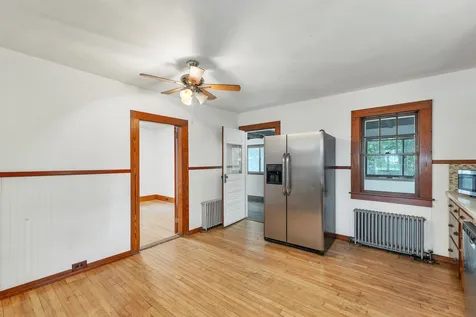 41 Pine Street Wolfeboro NH 03894