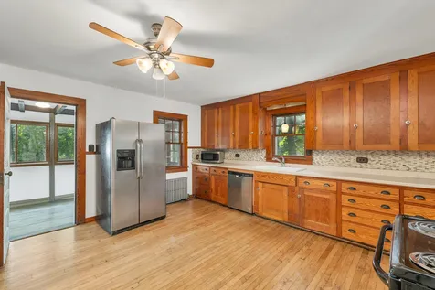 41 Pine Street Wolfeboro NH 03894