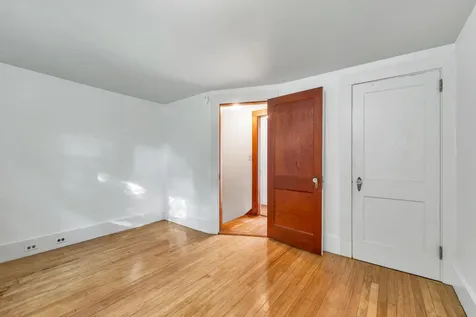 41 Pine Street Wolfeboro NH 03894