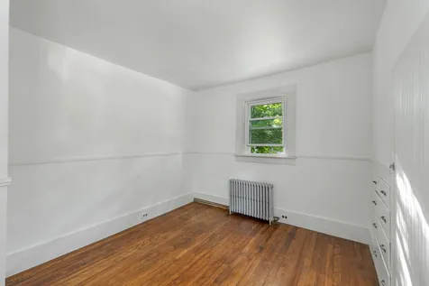 41 Pine Street Wolfeboro NH 03894