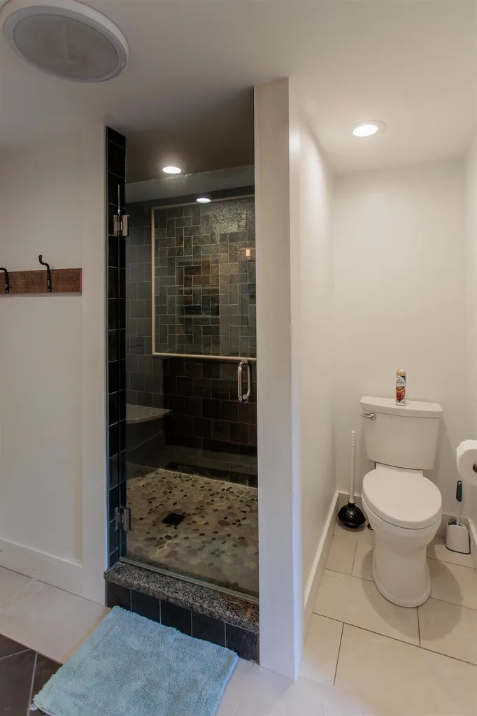 15 Clover Drive Thornton NH 03285
