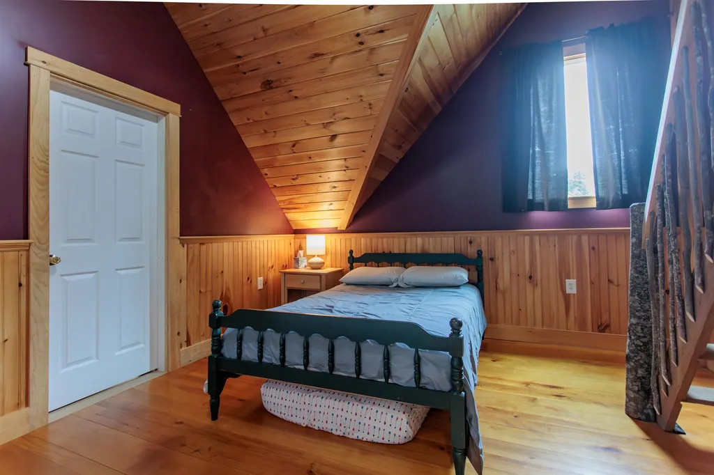 15 Clover Drive Thornton NH 03285