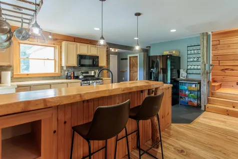 15 Clover Drive Thornton NH 03285
