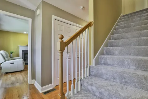 113 Cherrywood Drive Nashua NH 03062