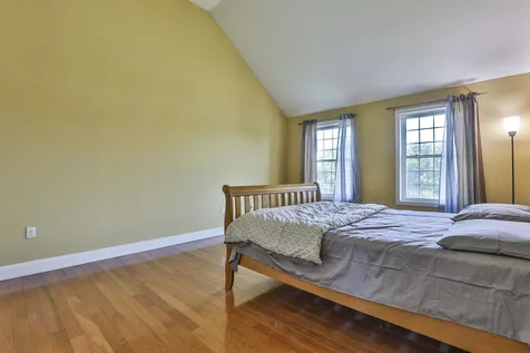 113 Cherrywood Drive Nashua NH 03062