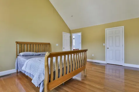 113 Cherrywood Drive Nashua NH 03062