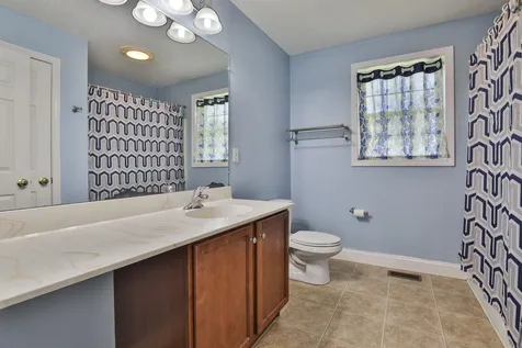 113 Cherrywood Drive Nashua NH 03062