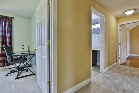 113 Cherrywood Drive Nashua NH 03062