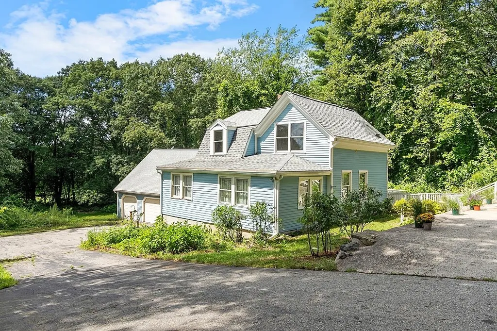 156 Kensington Road Hampton Falls NH 03844