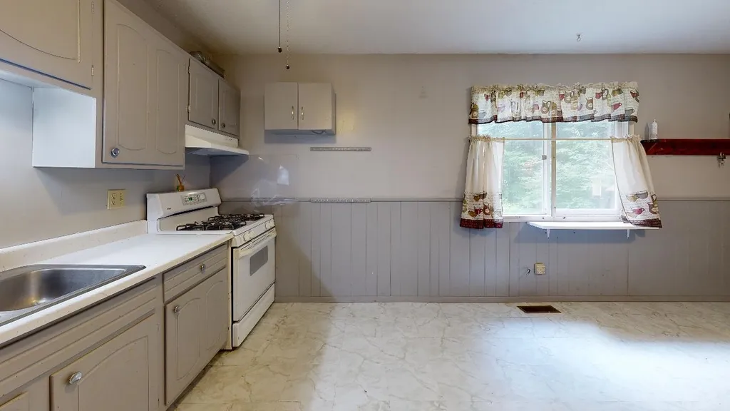 121 Woodcrest Circle Milton VT 05468