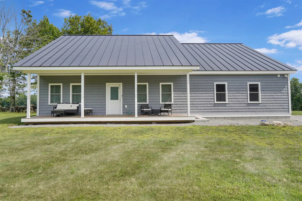 1038 Allen Road Webster NH 03303