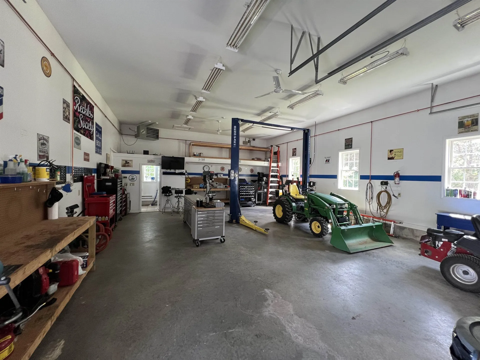 1038 Allen Road Webster NH 03303