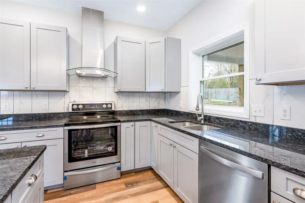 71 Hefflon Lane St. Albans City VT 05478