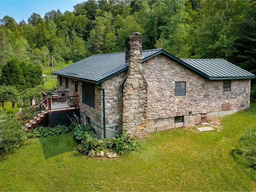 52 Stevensville Road Underhill VT 05489