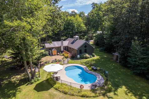 44 Beech Hill Road Exeter NH 03833