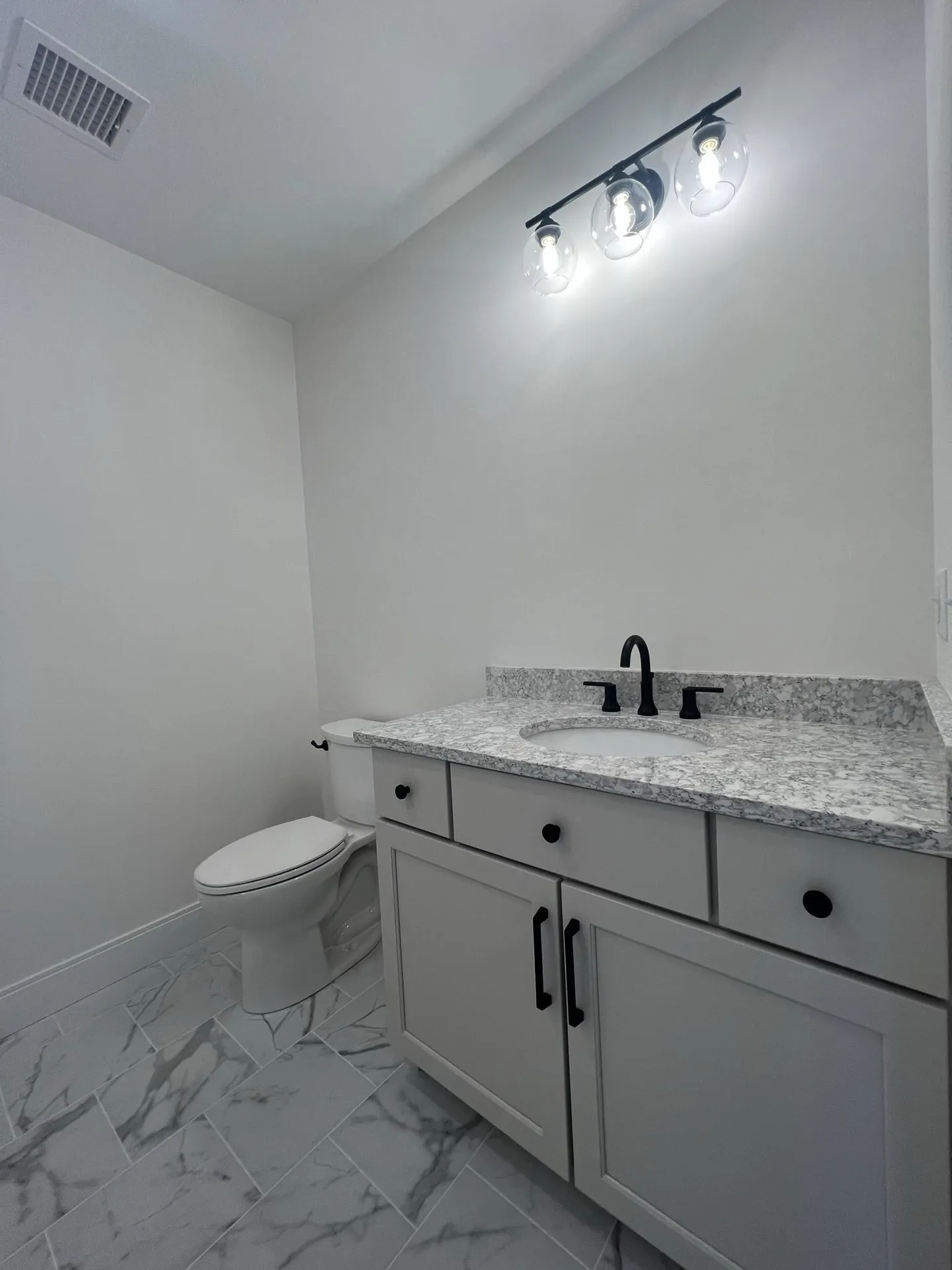 154 Sage Lane Portsmouth NH 03801