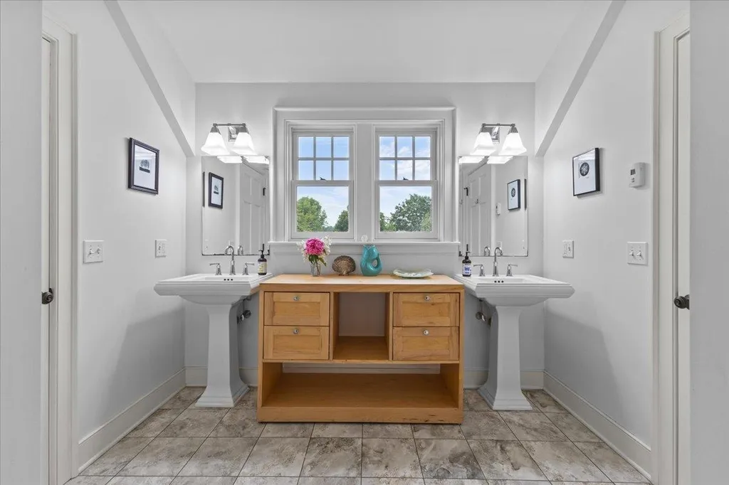 127 Prindle Road Charlotte VT 05445