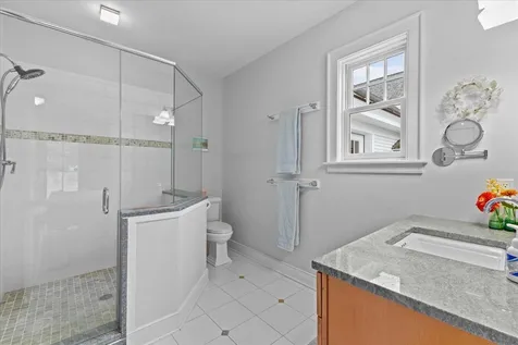 127 Prindle Road Charlotte VT 05445