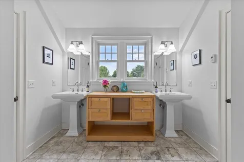 127 Prindle Road Charlotte VT 05445