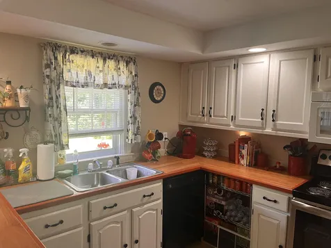 79 W Lake Road Fitzwilliam NH 03447