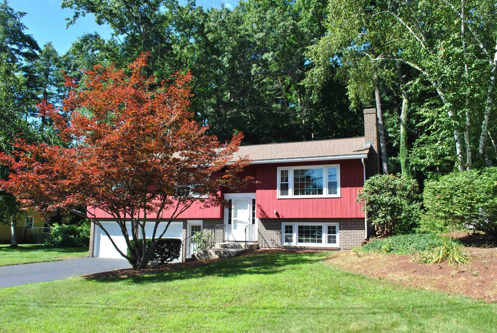 26 Catalina Lane Nashua NH 03064