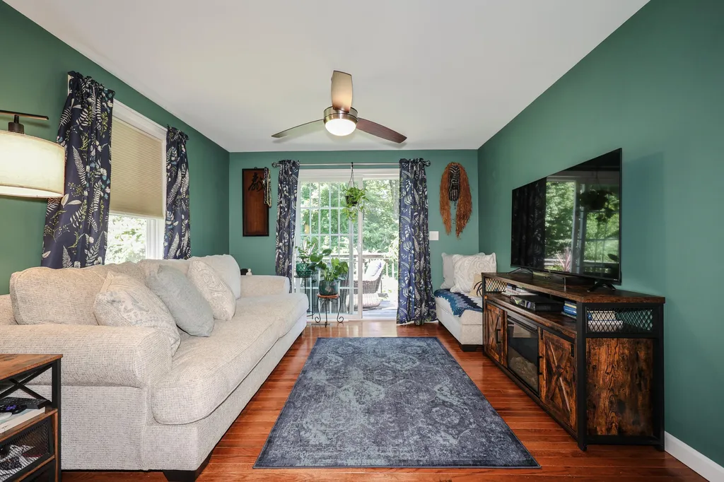 138 Exeter Road Epping NH 03042