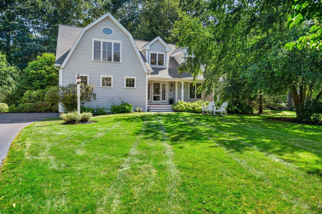 1 Hemlock Way Stratham NH 03885
