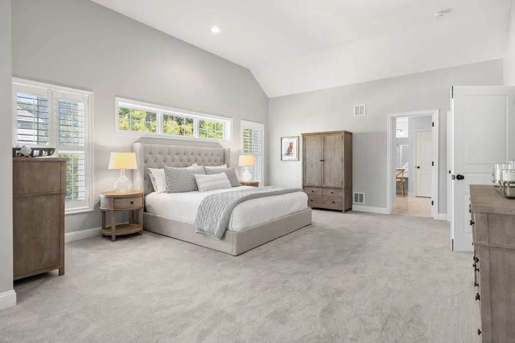 1 Hemlock Way Stratham NH 03885