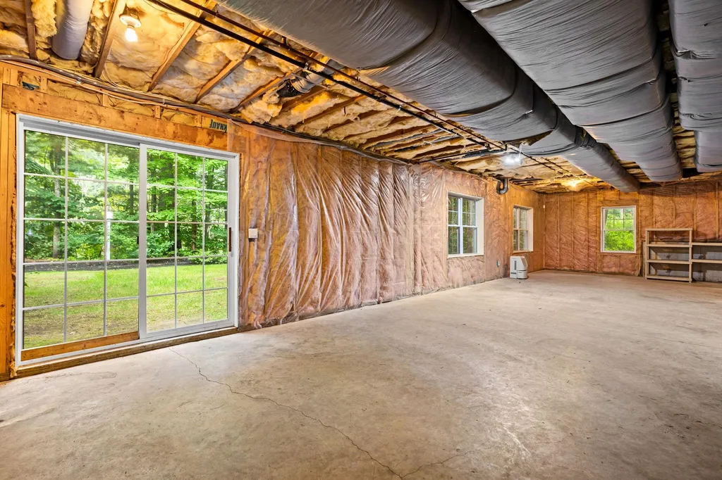 1 Hemlock Way Stratham NH 03885
