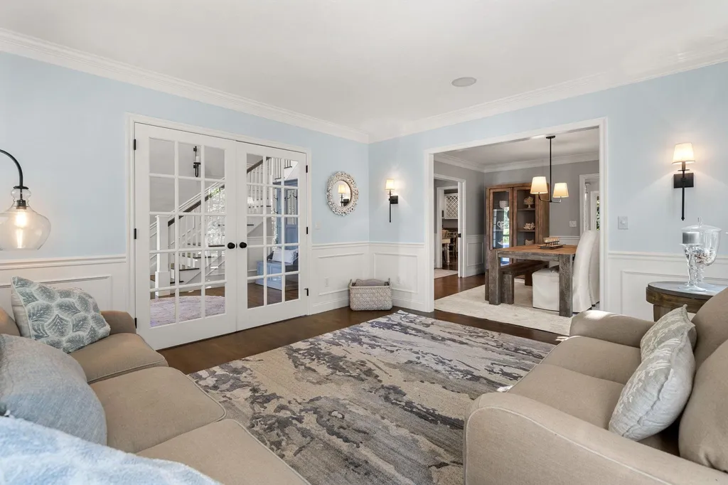 1 Hemlock Way Stratham NH 03885