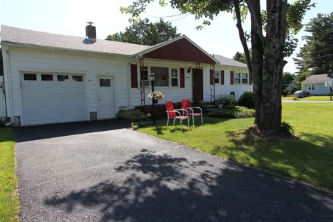 14 Sunset Drive Essex VT 05452
