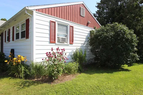 14 Sunset Drive Essex VT 05452